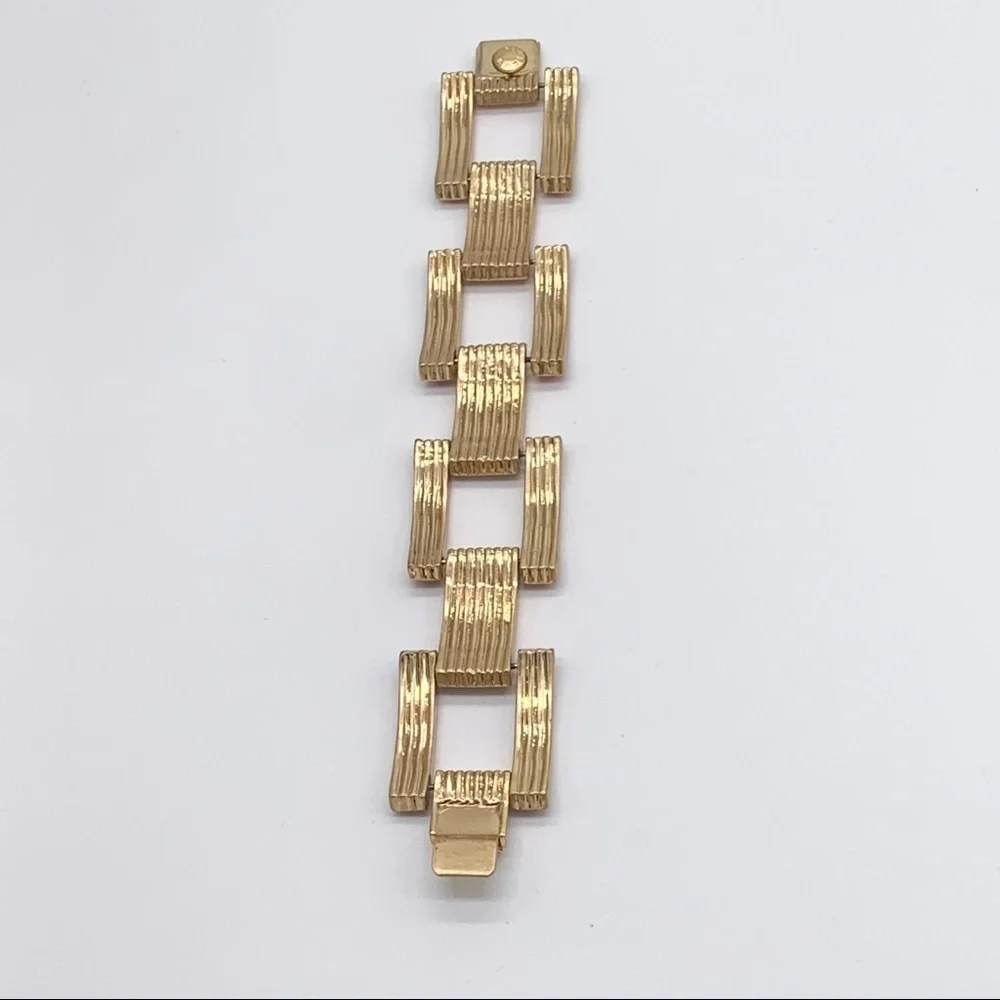 J. Crew Vintage Red & Peach Enamel Gold Bracelet - Picture 4 of 6